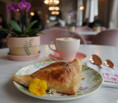 DESAYUNO PENSANDO EN TI